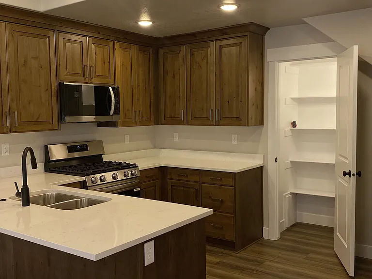 3131 N 1625 E — Photo 12