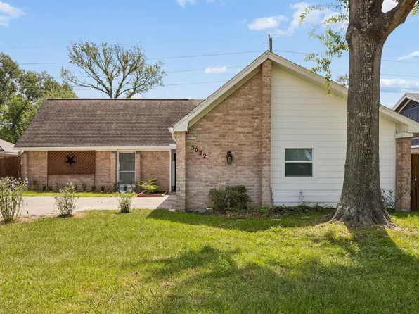 5022 Pine Cliff Dr, Houston, TX 77084