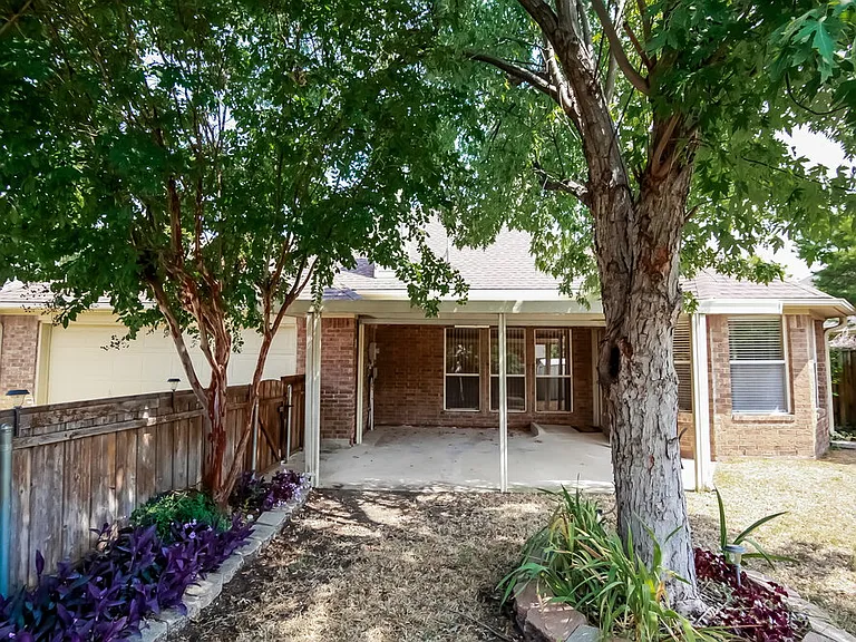2235 Stillwater Dr — Photo 15