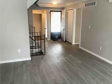 31806 Ivy Ln — Photo 2