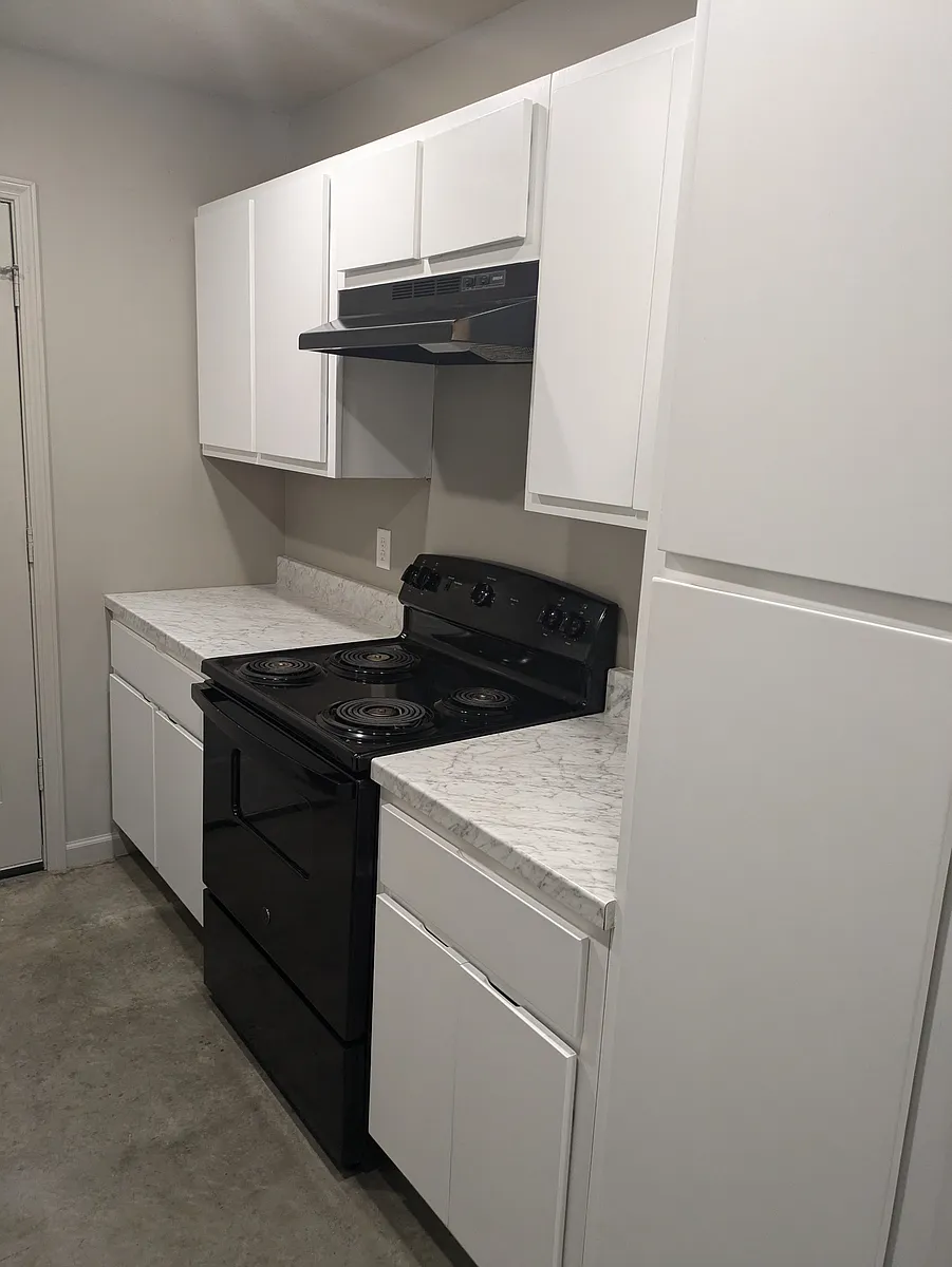 Building Photo - 1328 Industrial Dr #27