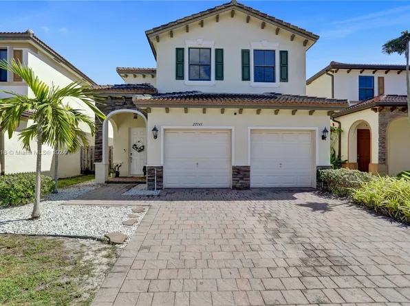 22745 SW 92nd Pl, Cutler Bay, FL 33190