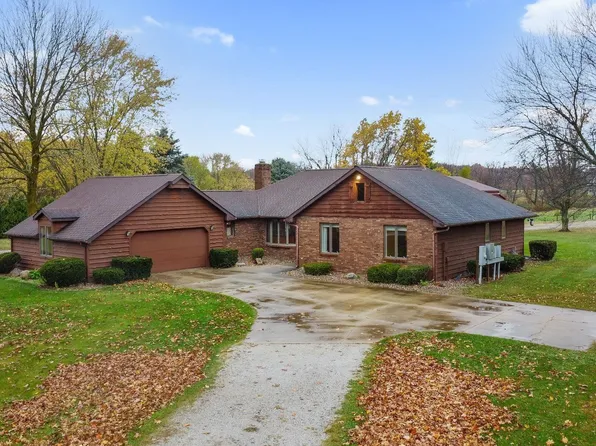 873 E 300th St N, La Porte, IN 46350