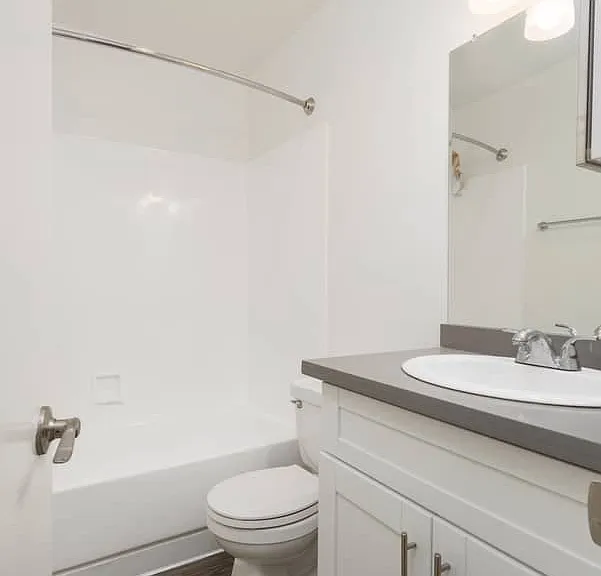 Westside Terrace Apartments — Photo 13