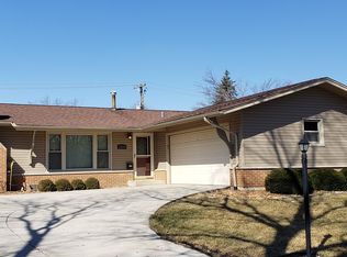 15216 Hillside Ave, Oak Forest, IL