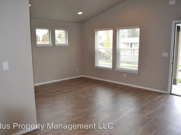 62016 Nates Pl, Bend, OR 97701