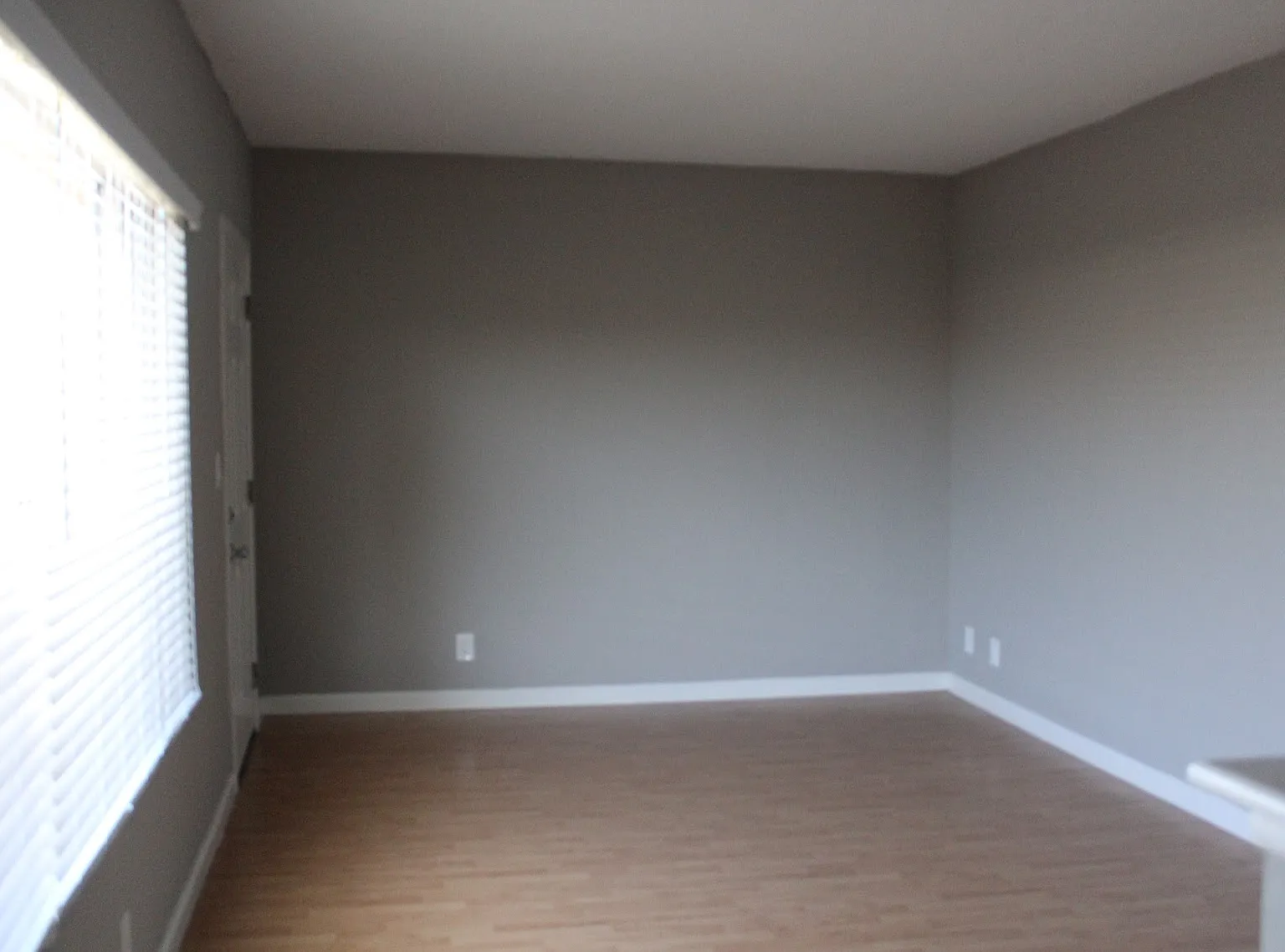 2 bed, 900 sqft, $2,350 — Photo 2
