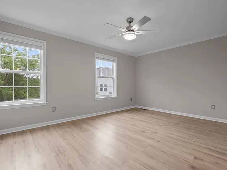 115 Goldfinch Ct #237 — Photo 16
