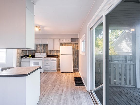 5th image of 646 Alger St
