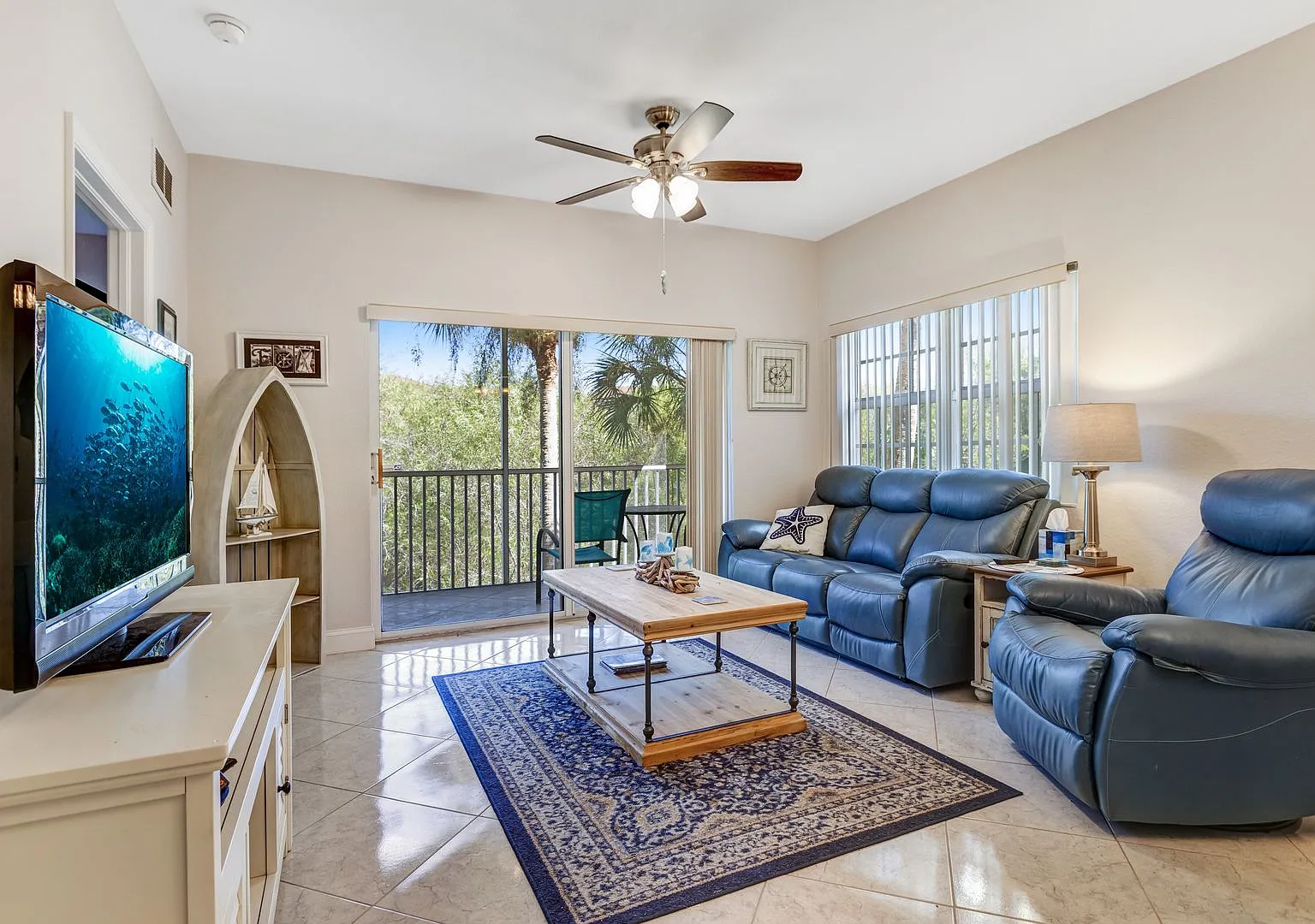 ** Botanical Place ** 3 Bed / 2 Bath - Condo - Turnkey Furnished - Seasonal Or Short Term — Photo 4