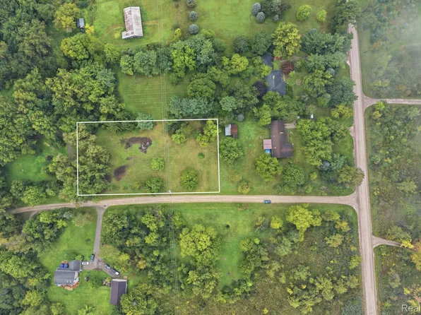 0 Holly Ln, Saline, MI 48176