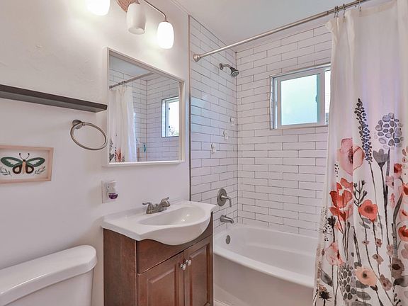 4th image of 9681 Eisenbeisz St #2