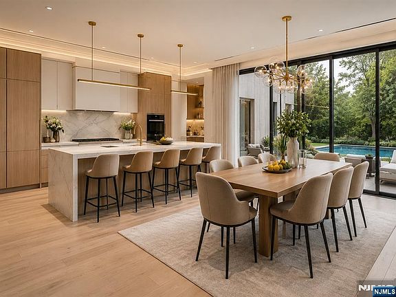 4th image of 3 Berkery Pl