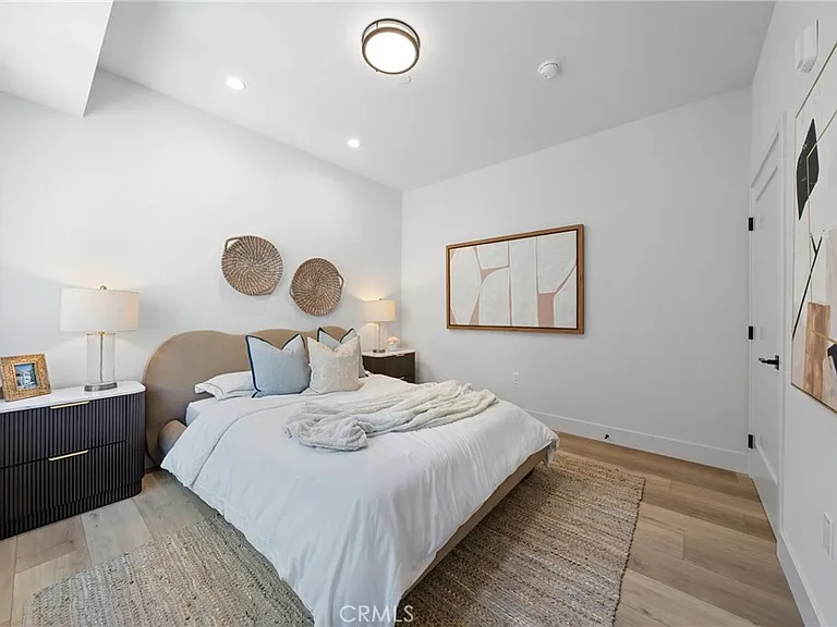 150 S Oak Knoll Ave #103 — Photo 10