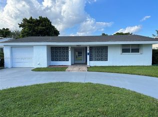 7825 Venetian St, Miramar, FL 33023