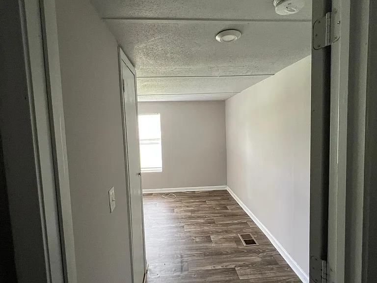 30 Winston Way — Photo 17