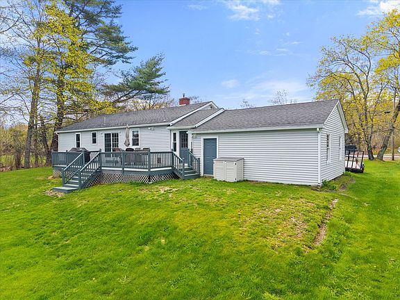 3rd image of 110 Kennebec Road
