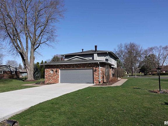 4th image of 206 Illini Dr