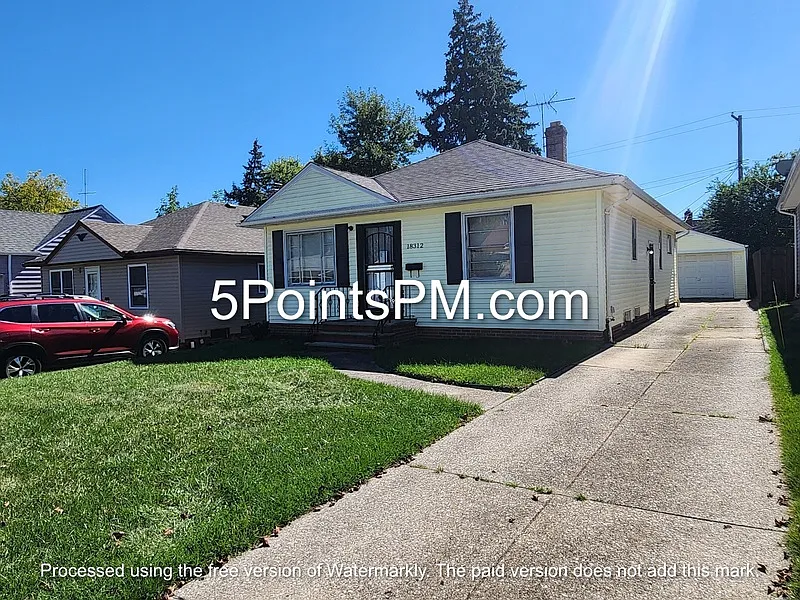 18312 Hazelwood Ave photo 1