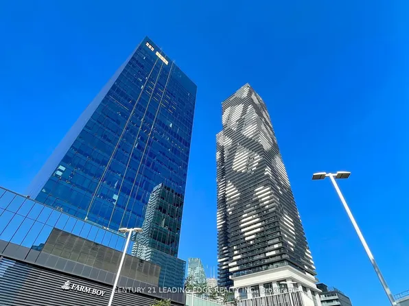 138 Downes St #5909, Toronto, ON M5E 0E4