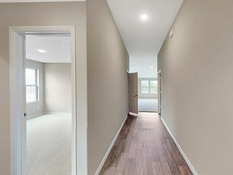 404 Bronze Forest Dr — Photo 7