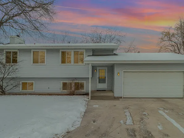 11449 Colorado Ave N, Champlin, MN 55316