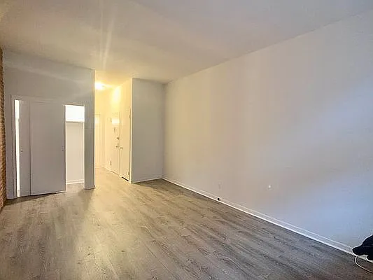 Rented by J PRESTON AND ASSOCIATES INC | media 3