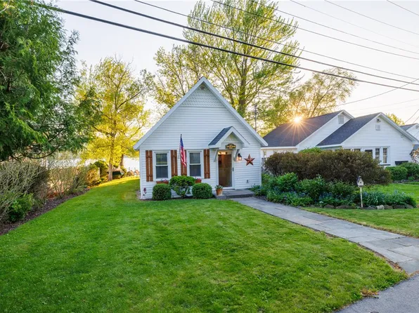 5414 Hamilton Poin, Honeoye, NY 14471
