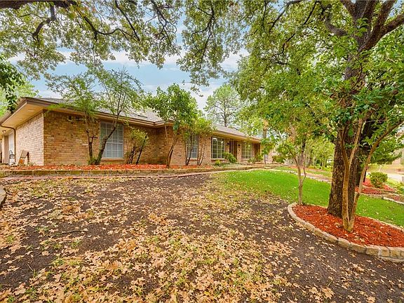 2nd image of 1505 Woodvine Dr