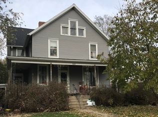 122 W Van Buren St, Ottawa, IL 61350