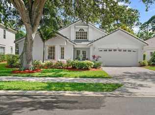 110 Bent Tree Dr, Palm Beach Gardens, FL 33418
