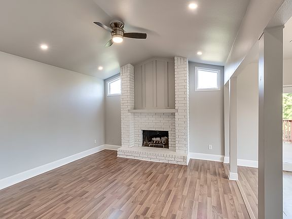 2nd image of 506 Stonebridge Dr