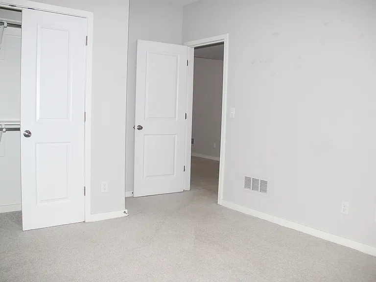 12908 W 93rd St — Photo 28