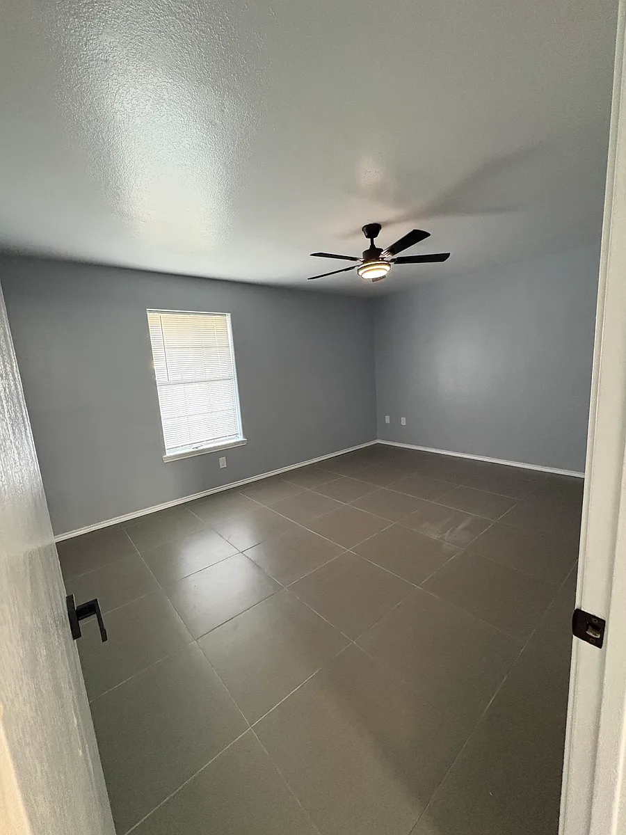 Building Photo - 7213 Beachway Ave #3