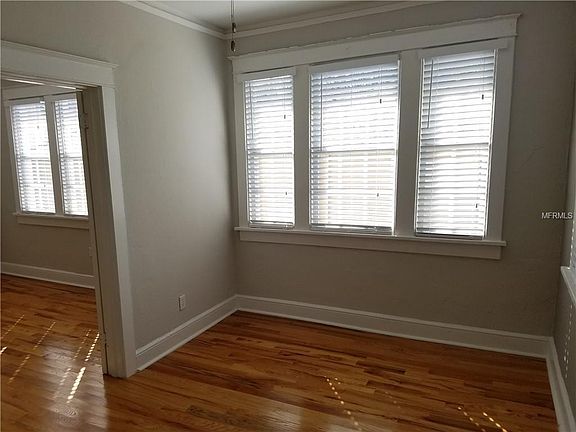4th image of 513 S Albany Ave APT 8