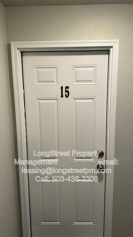 2 bed, 1.0 bath, 725 sqft, $1,495 — Photo 3