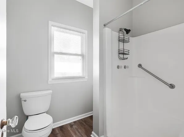 1100 McDonald Ave, Hamlet, NC 28345