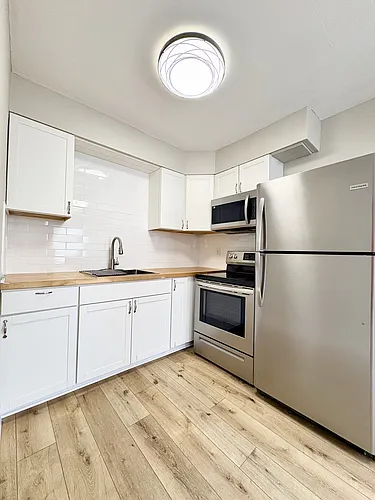 4250 Miami St #B2 Photo 1