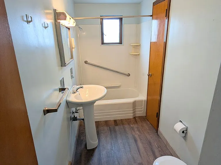 258 Edmond St — Photo 14