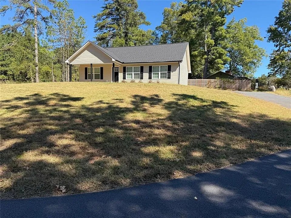 635 Ben Higgins Rd