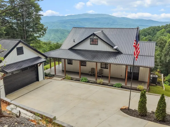 4909 Chilhowee Mountain Trl, Maryville, TN 37803