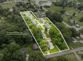 3354 Clay Apartments Ct, Lenoir, NC 28645