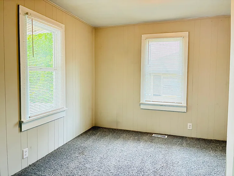 308 W Sullivan St — Photo 17