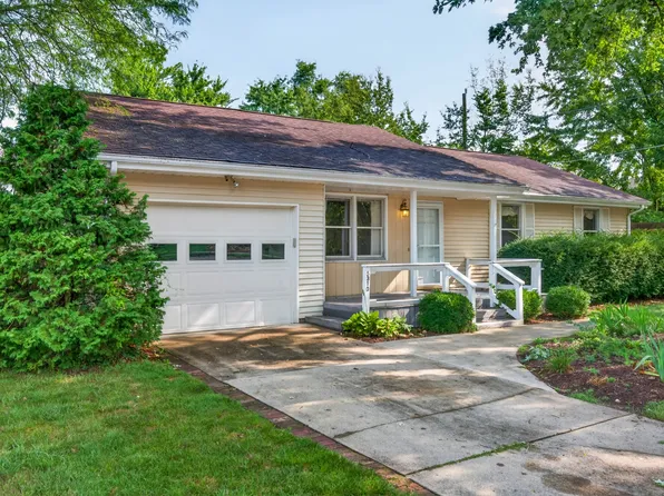 5310 Regency Dr, Columbus, IN 47203