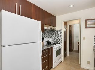 908 8th St UNIT B, Hermosa Beach, CA 90254