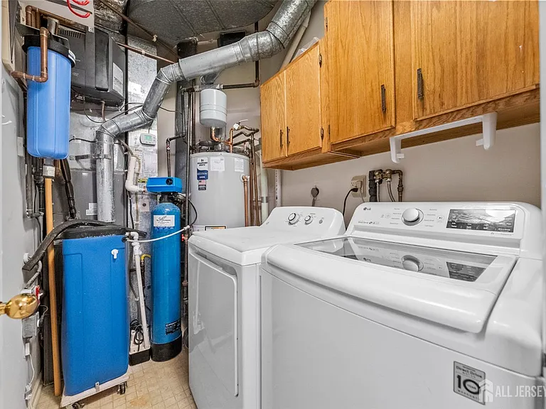 6111 Cedar Ct — Photo 18