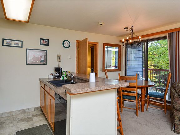 4th image of 100 S Park Avenue UNIT 122