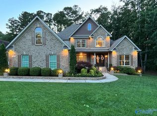 10 Verdant Cir SE, Huntsville, AL 35803