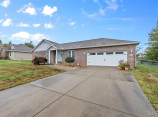 1002 Allens Landing Rd, Perryville, MO 63775