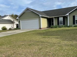 312 Buckeye Dr, Raeford, NC 28376